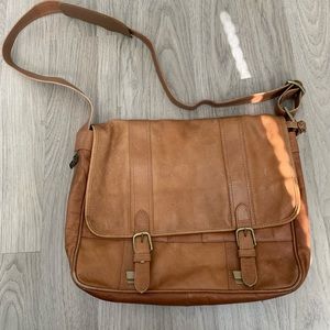 DAKOTA TUMI SATCHEL
